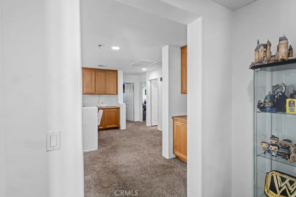 11863 Garret Lane, Victorville, California 92392 home-pic-39