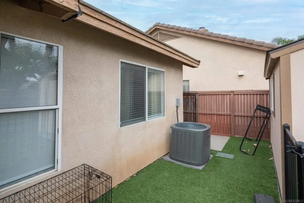 31867 Crecy Dr, Winchester, California 92596 home-pic-28