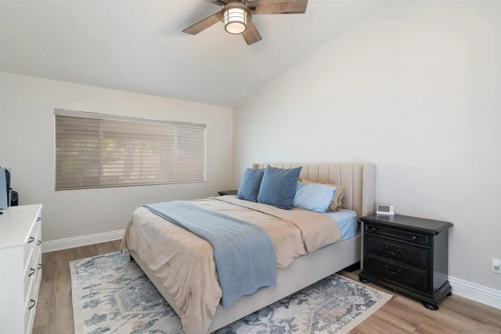 31867 Crecy Dr, Winchester, California 92596 home-pic-17