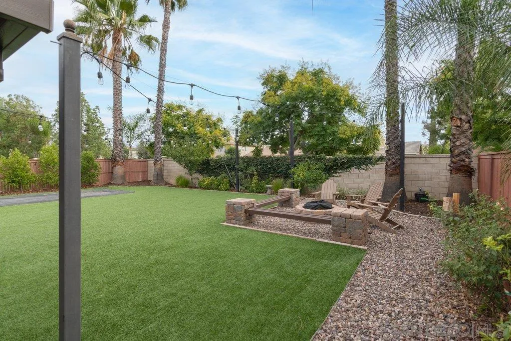 31867 Crecy Dr, Winchester, California 92596 home-pic-26