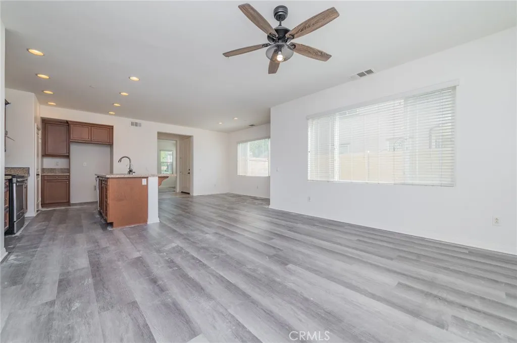 6599 Eucalyptus Ave, Chino, California 91710 home-pic-7