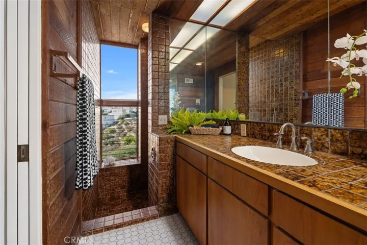 Primary bathroom -Roman bath with shower