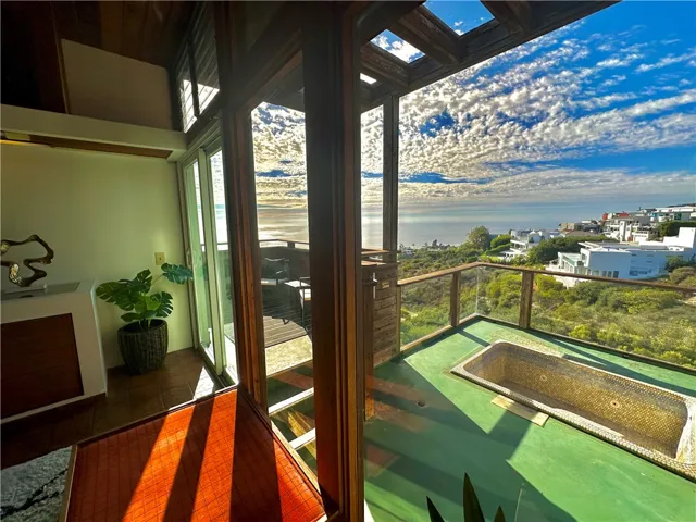 Living Room Views to Ocean