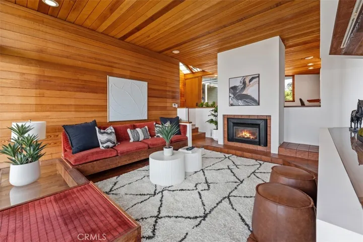 Living view to entrance of home