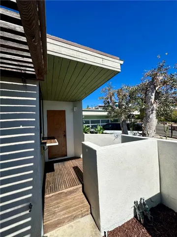 Side patio off of kitche/Dining Room