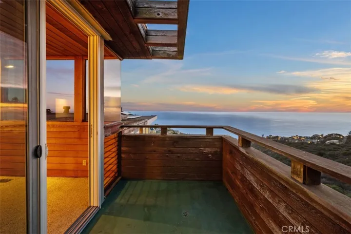 Den Balcony ocean view