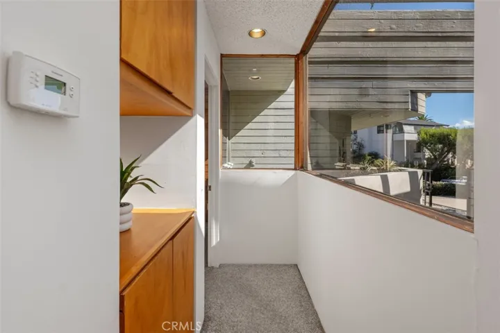 Hallway between bedrooms
