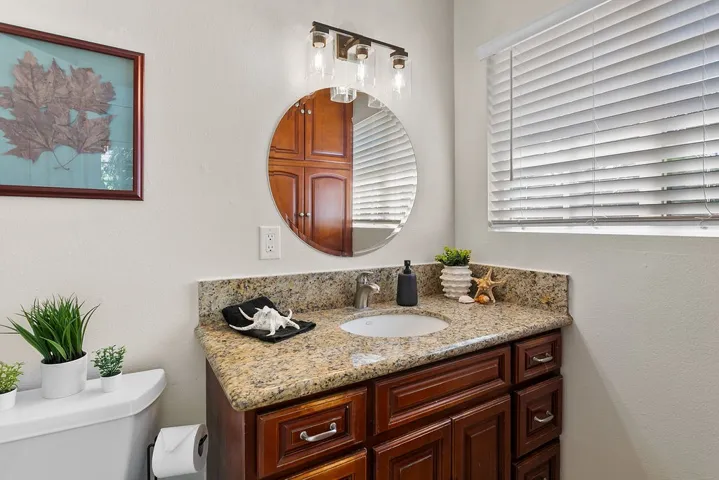 Primary Bedrooms 3/4 bath