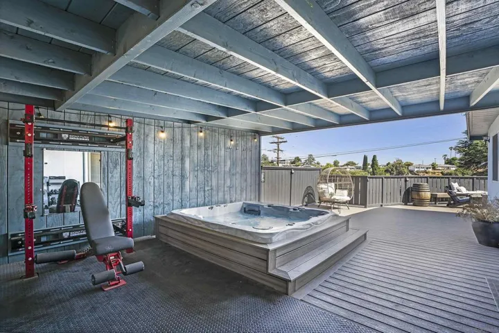 6784 Alamo Way, La Mesa, California 91942