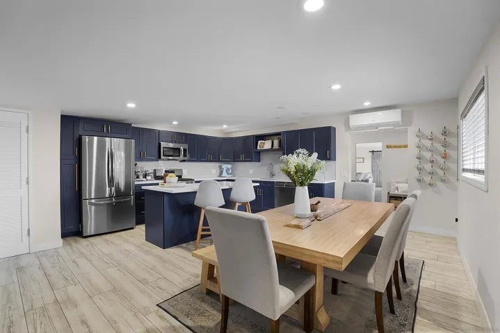 6784 Alamo Way, La Mesa, California 91942
