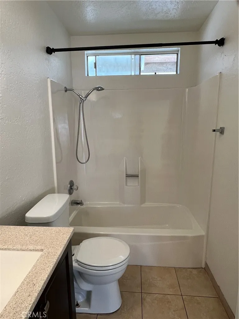 600 N Grand Avenue, Santa Ana, California 92701 home-pic-11