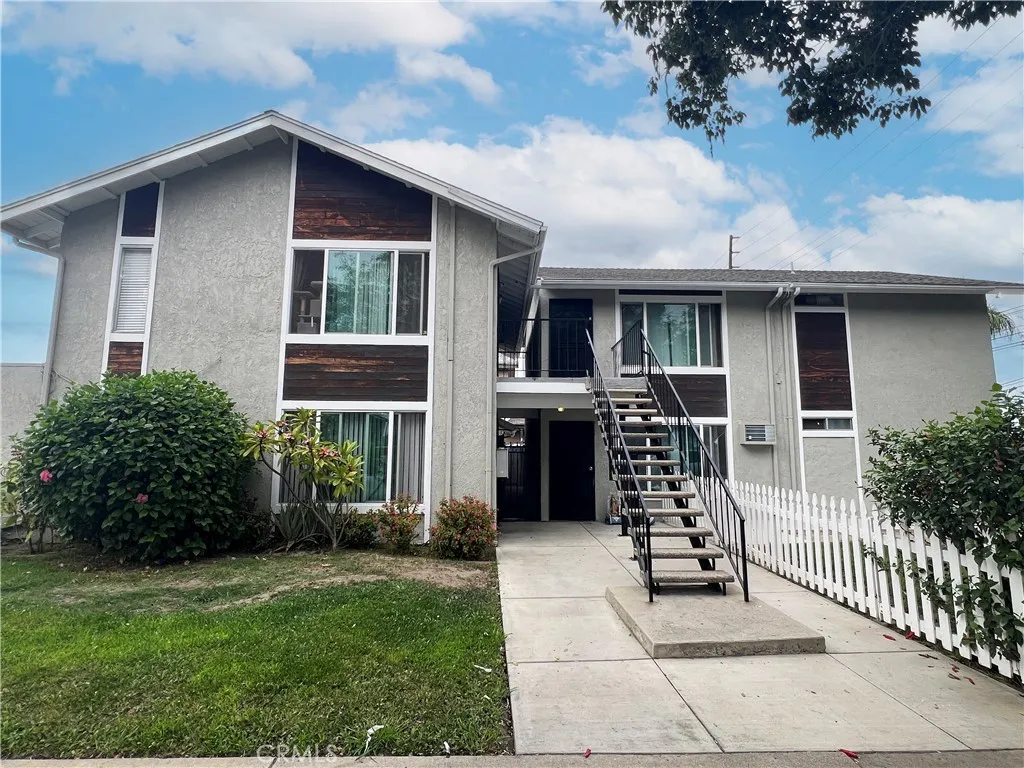 600 N Grand Avenue, Santa Ana, California 92701 home-pic-0