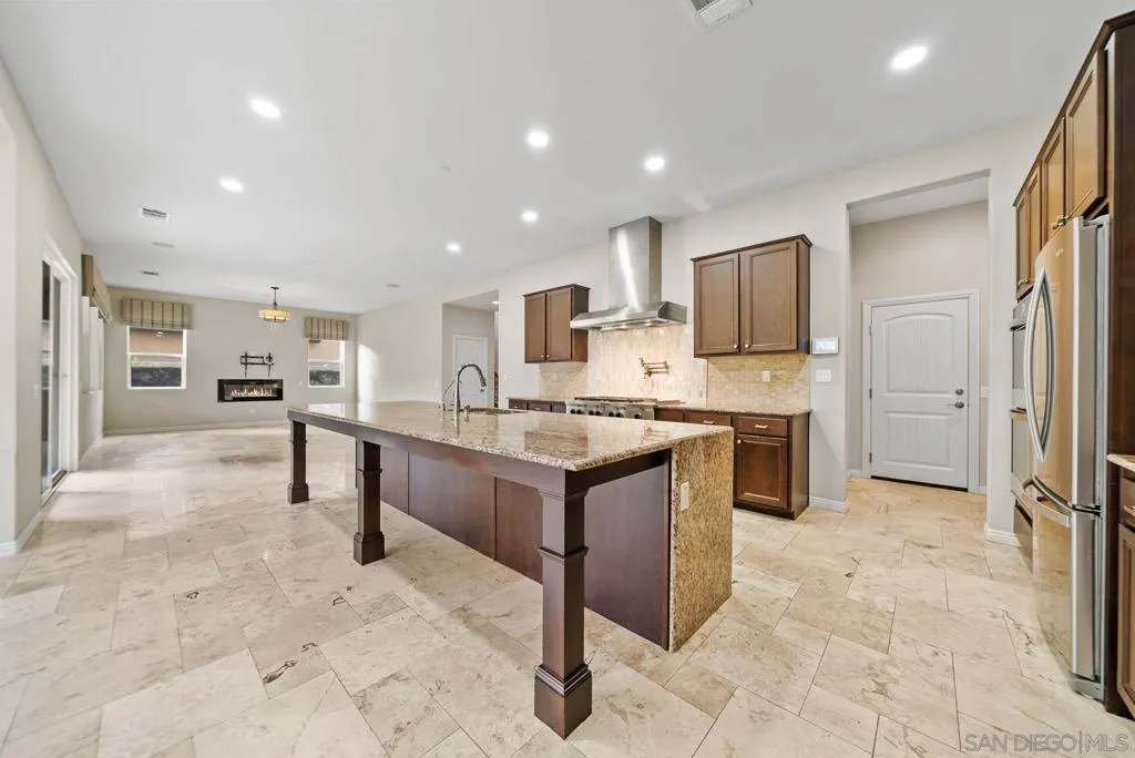 1797 Santa Christina Ave, Chula Vista, California 91913 home-pic-16
