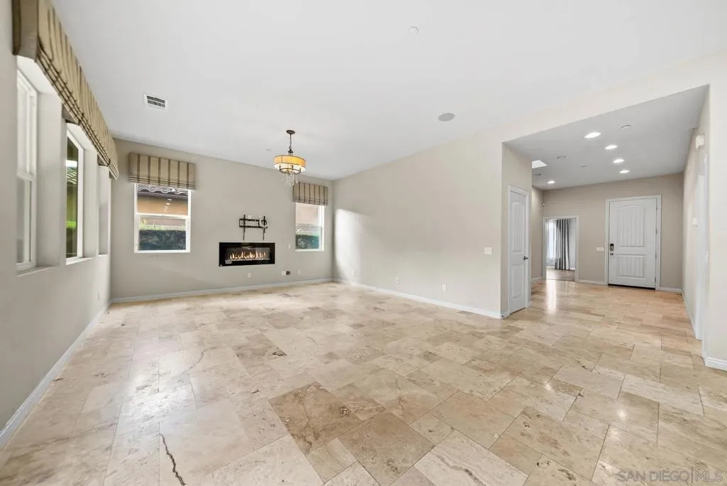 1797 Santa Christina Ave, Chula Vista, California 91913 home-pic-13