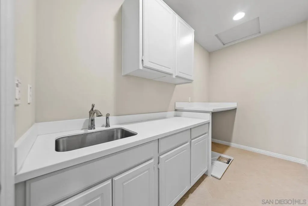 1797 Santa Christina Ave, Chula Vista, California 91913 home-pic-23