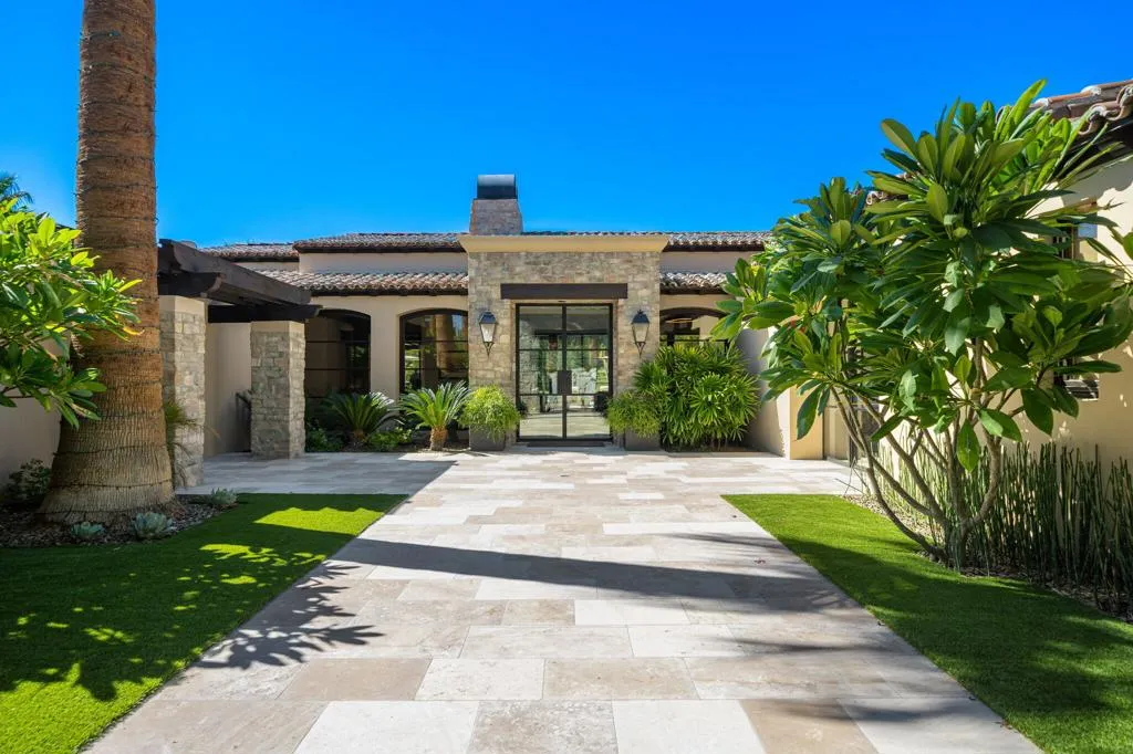 203 Palm, Palm Desert, California 92260 home-pic-1