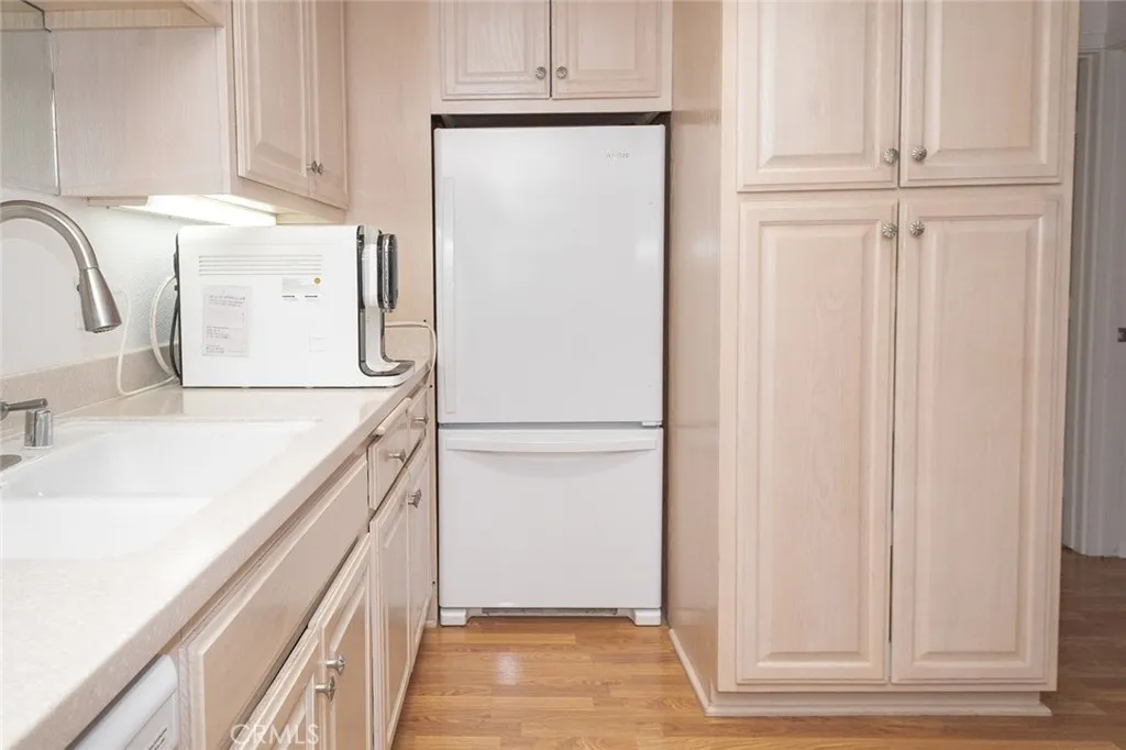 13321 Twin Hills Dr. home-pic-33