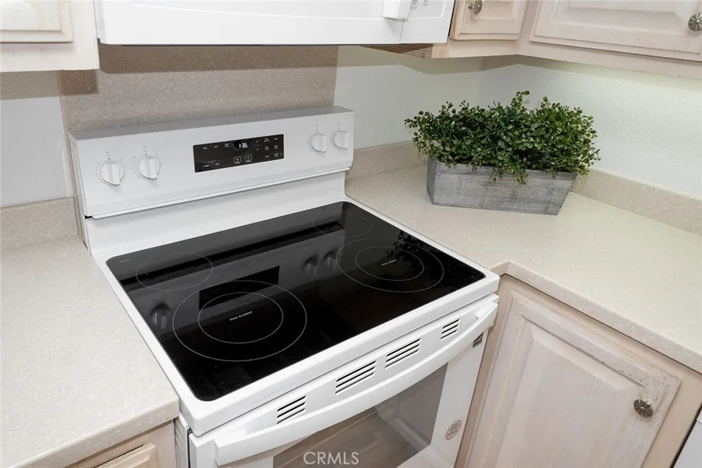 13321 Twin Hills Dr. home-pic-30