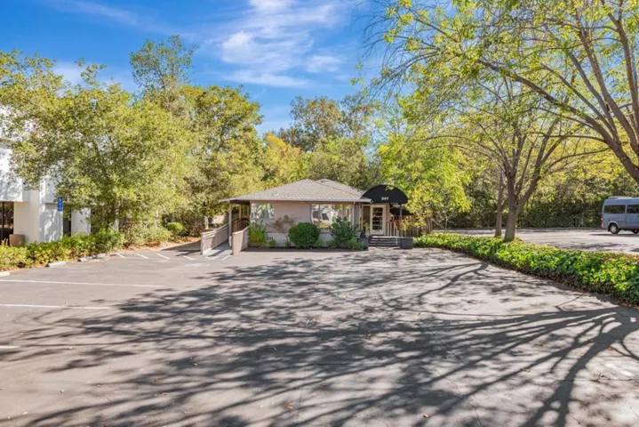 241 S San Antonio Road, Los Altos, California 94022