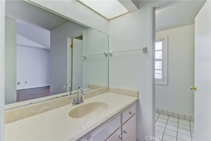 1722 New Hampshire, Costa Mesa, California 92626