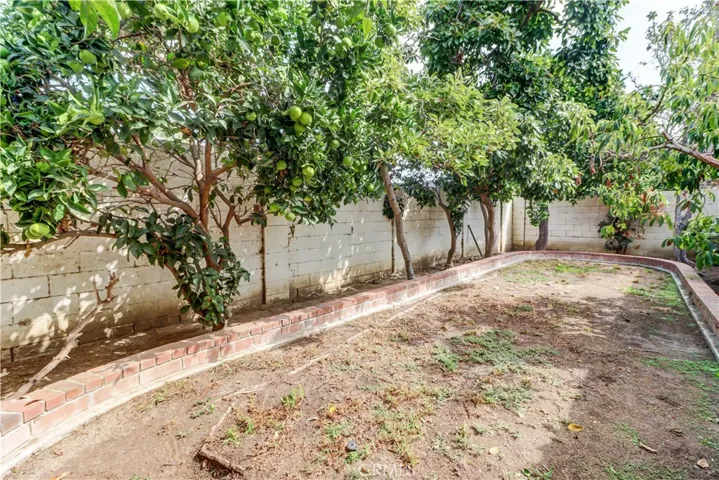 1722 New Hampshire, Costa Mesa, California 92626