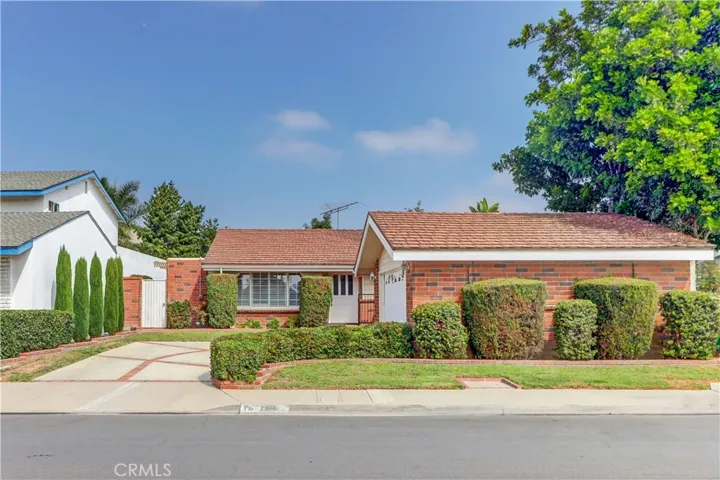 1722 New Hampshire, Costa Mesa, California 92626