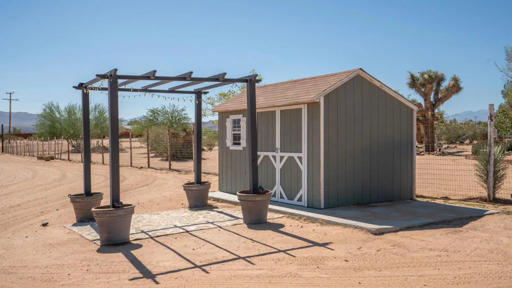 63220 Cielito Drive, Joshua Tree, California 92252 home-pic-27
