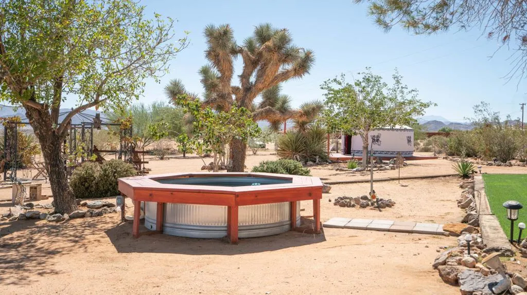 63220 Cielito Drive, Joshua Tree, California 92252 home-pic-32