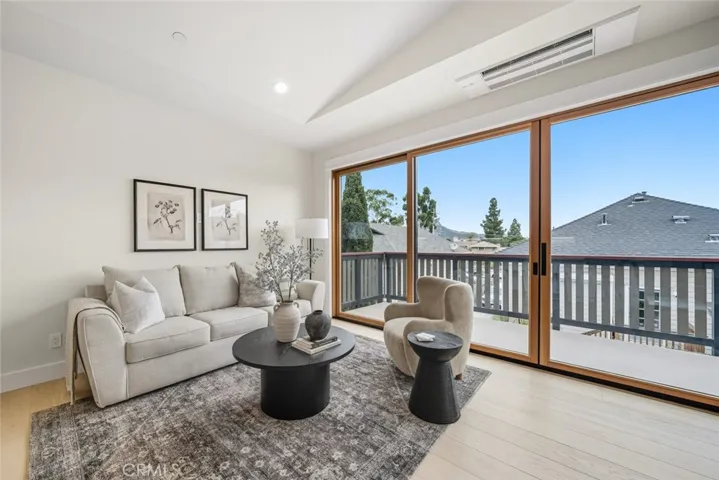 787 Toro, San Luis Obispo, California 93401
