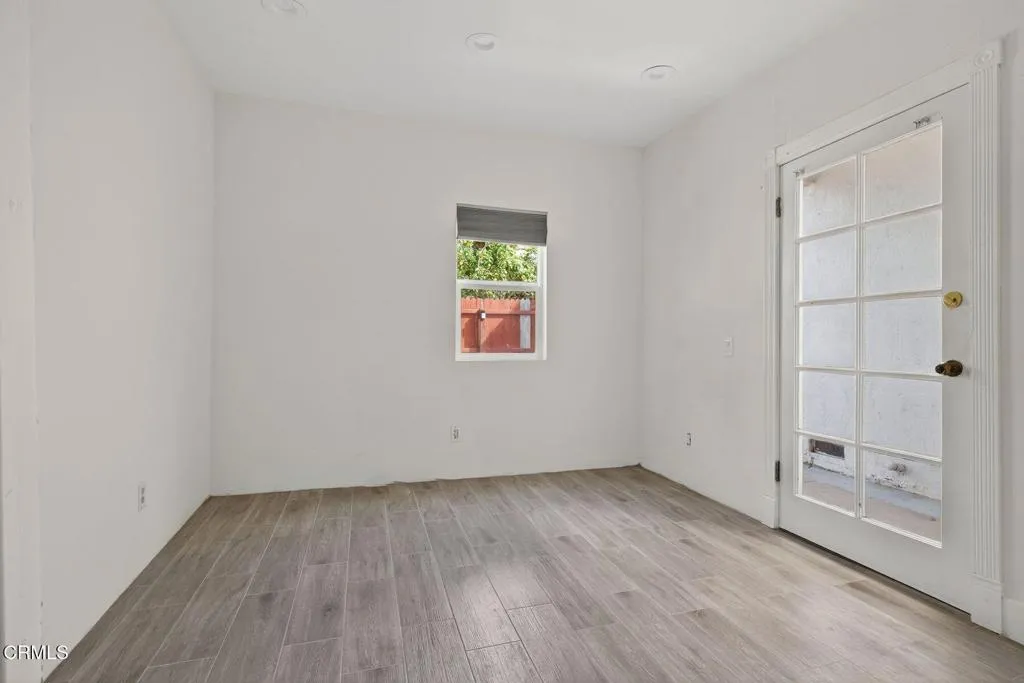 295 W Mission Street, Ventura, California 93001 home-pic-11
