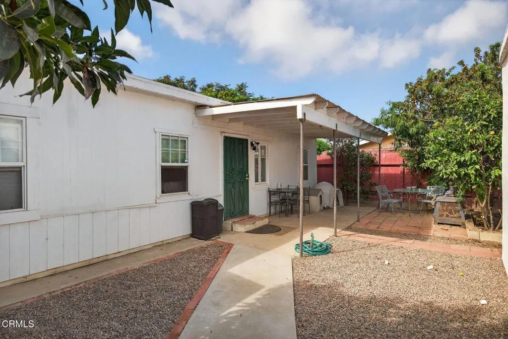 295 W Mission Street, Ventura, California 93001 home-pic-16