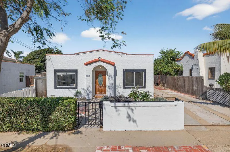 295 W Mission Street, Ventura, California 93001 home-pic-0