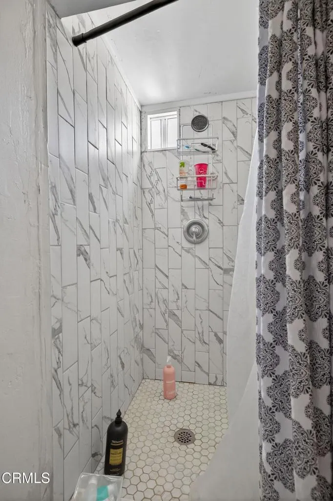 295 W Mission Street, Ventura, California 93001 home-pic-19