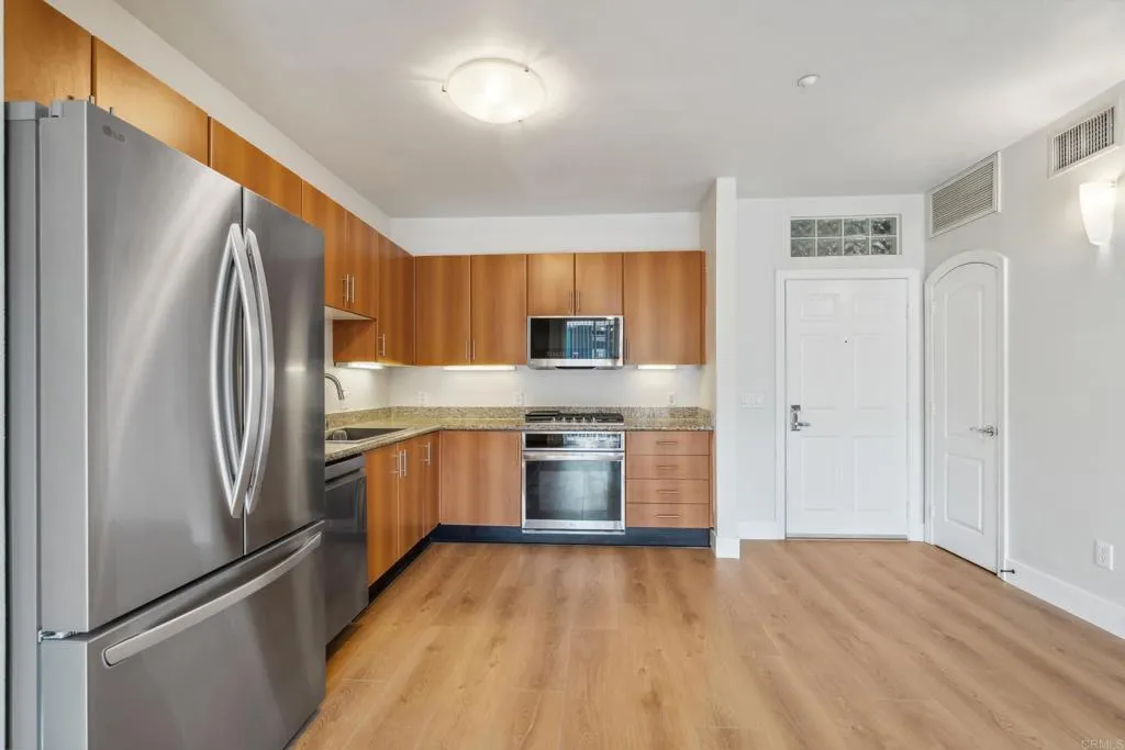 550 Park Boulevard 2306, San Diego, California 92101 home-pic-6