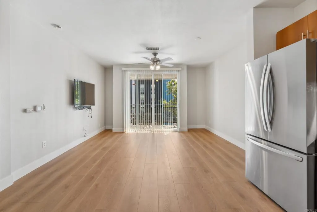 550 Park Boulevard 2306, San Diego, California 92101 home-pic-2