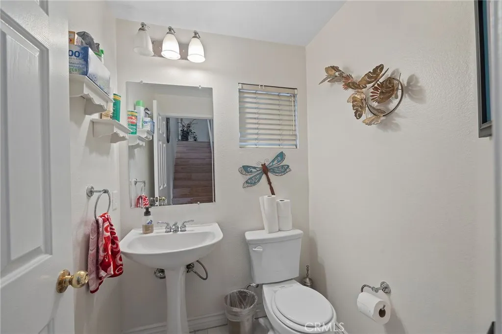 2912 Claremore Lane, Los Alamitos, California 90720 home-pic-19