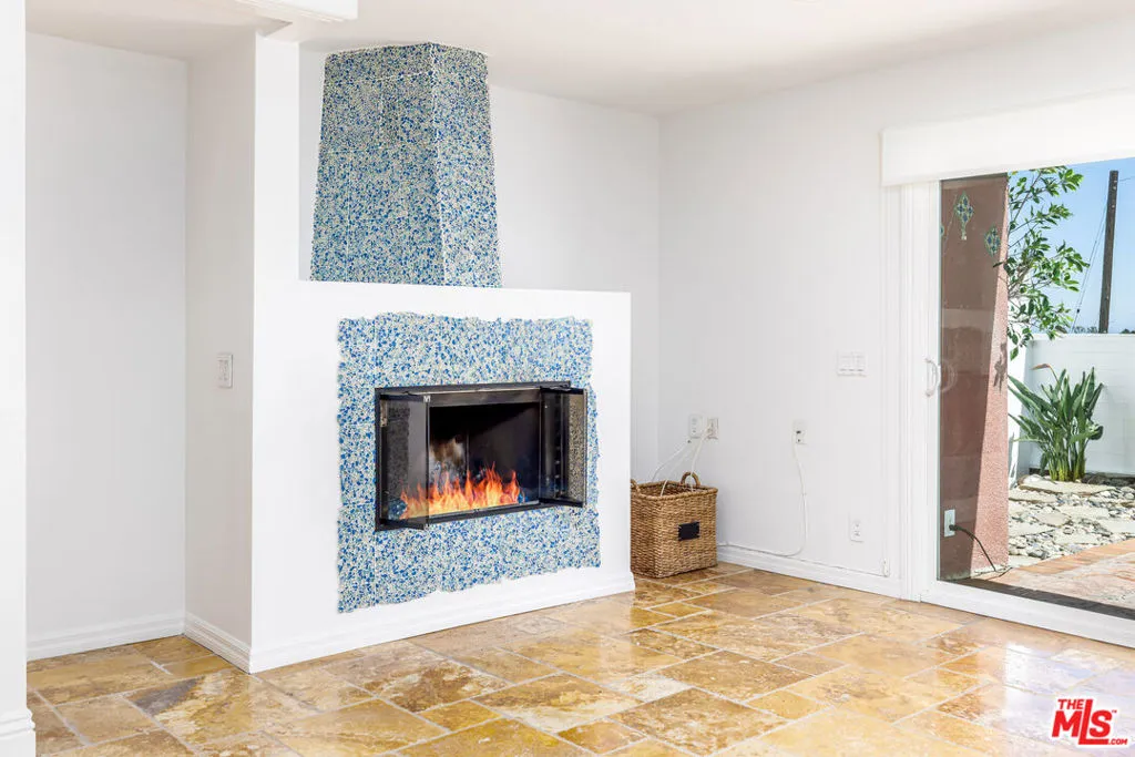 28711 Pacific Coast Highway 30, Malibu, California 90265 home-pic-11