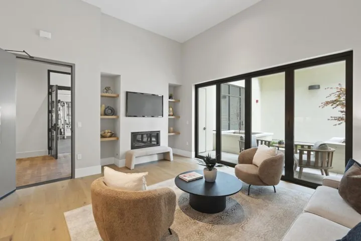 389 1st Street 14, Los Altos, California 94022