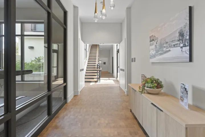 389 1st Street 14, Los Altos, California 94022