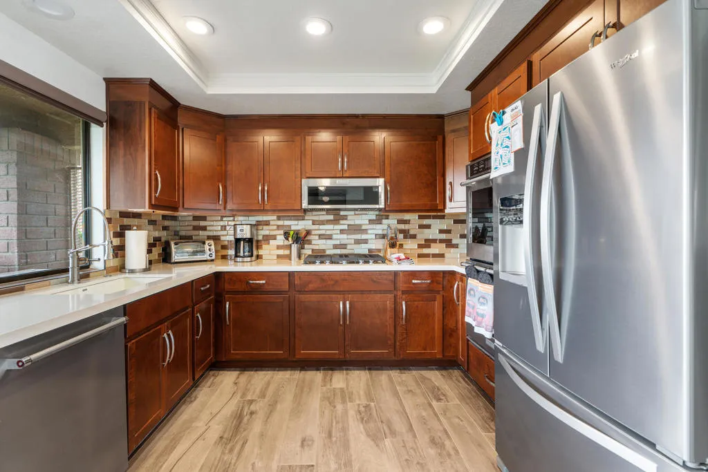 120 Presidio Place, Palm Desert, California 92260 home-pic-1