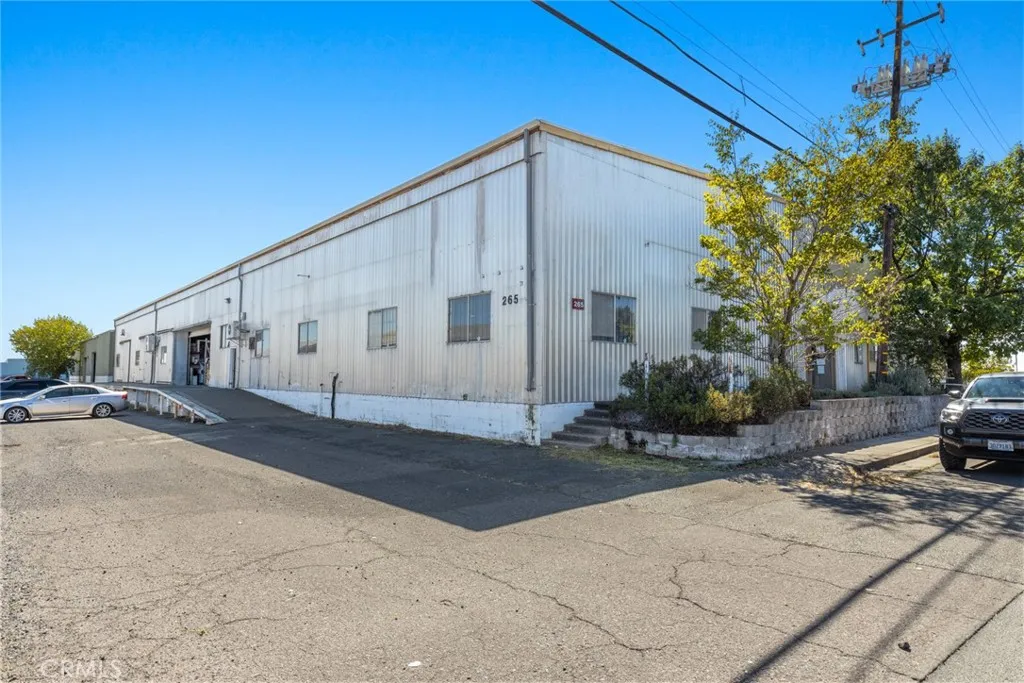 265 Boeing Ave