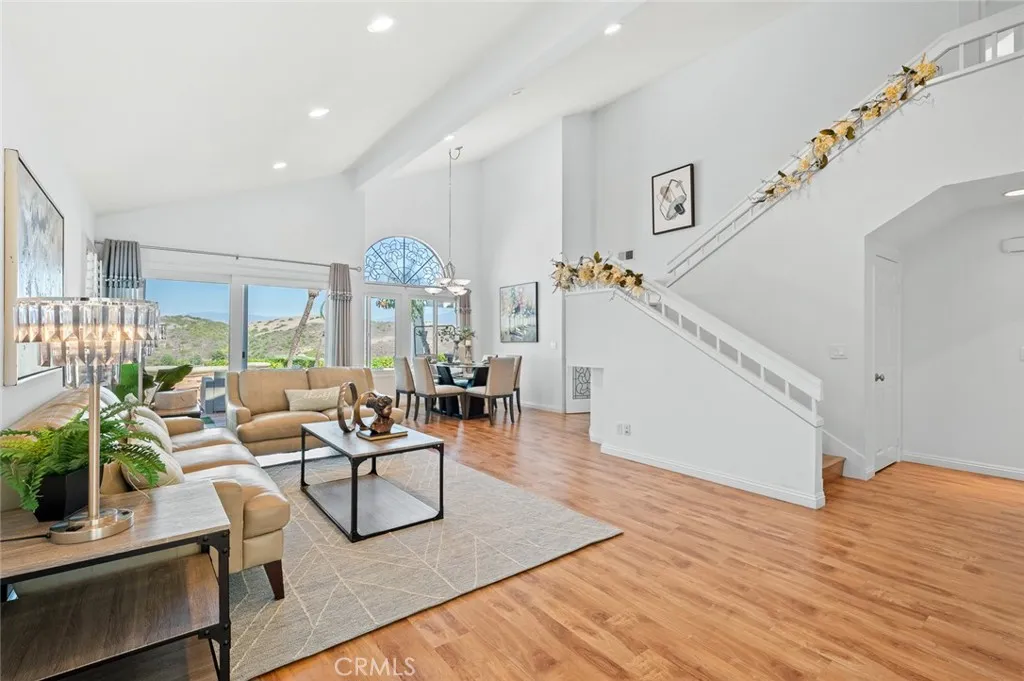 27 Sarena 38, Irvine, California 92612 home-pic-6