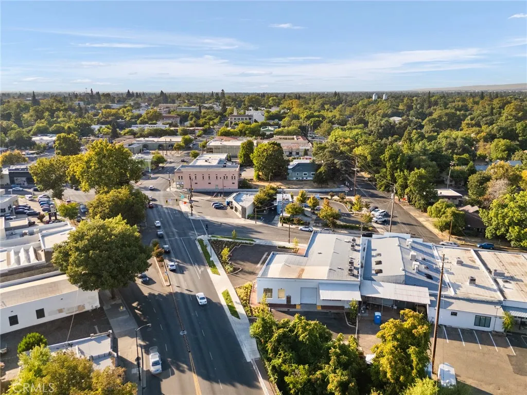 Towards Downtown
