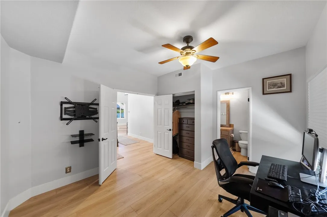 30269 Mersey Court, Temecula, California 92591 home-pic-20