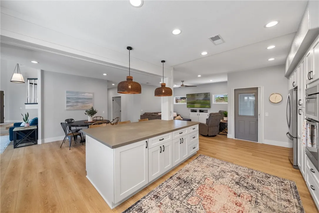 30269 Mersey Court, Temecula, California 92591 home-pic-16