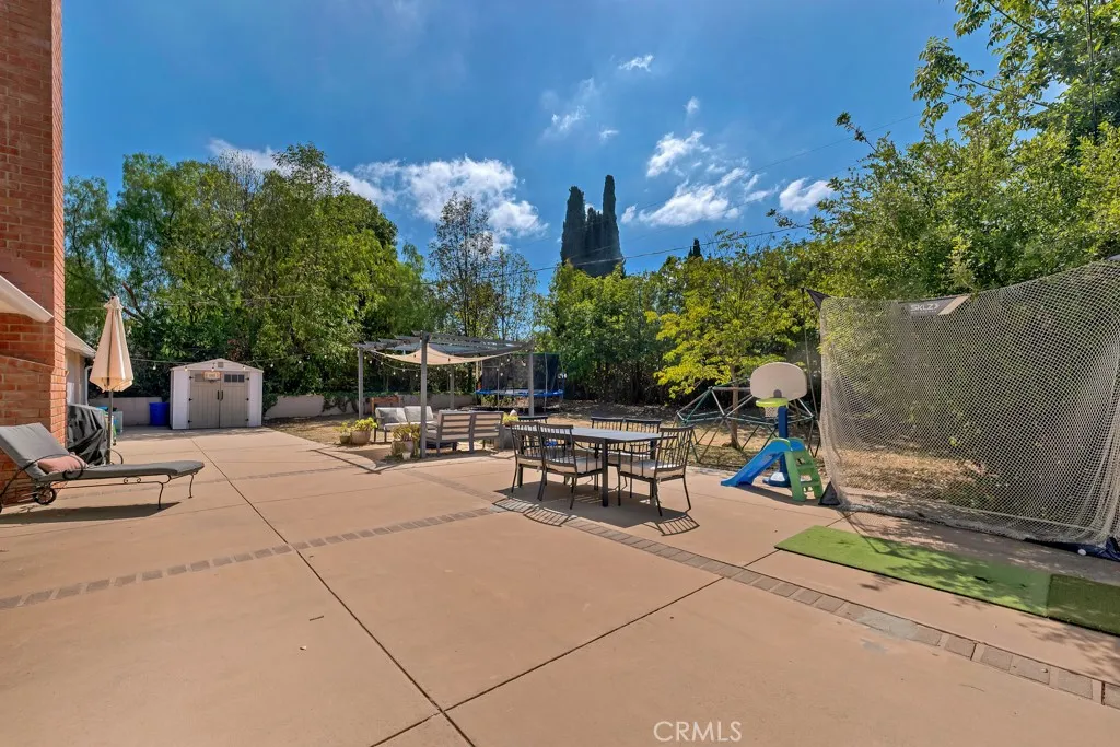 1322 E Avenida De Los Arboles, Thousand Oaks, California 91360 home-pic-25