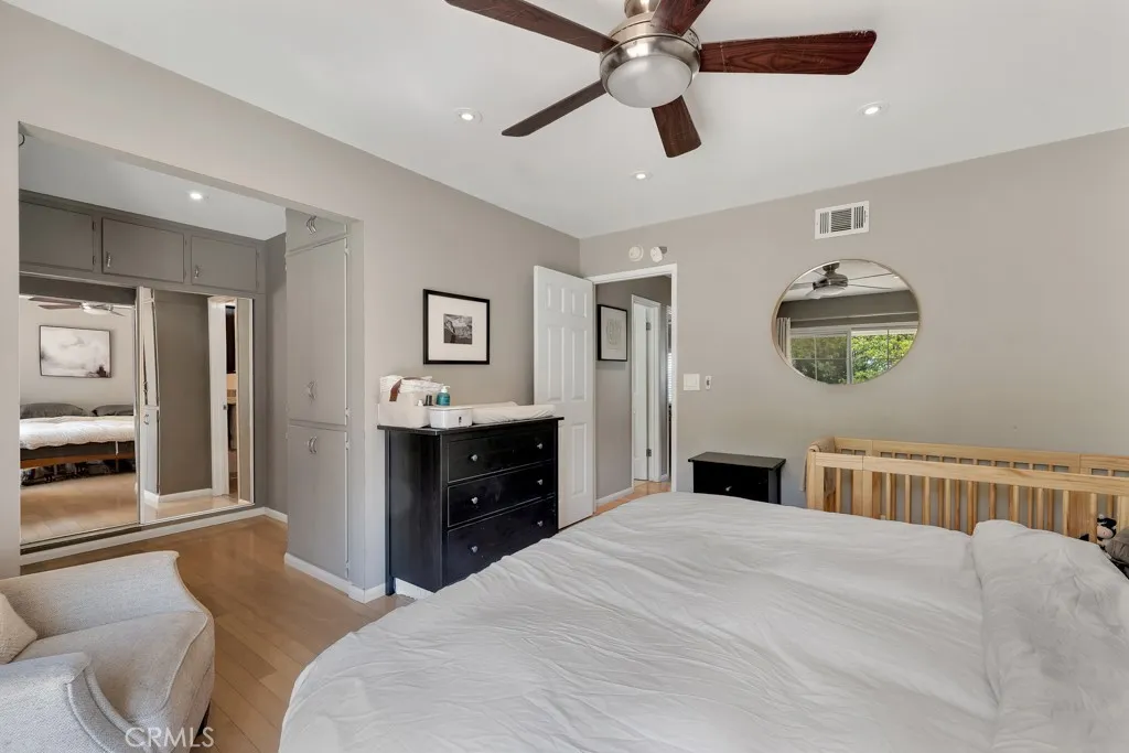 1322 E Avenida De Los Arboles, Thousand Oaks, California 91360 home-pic-15