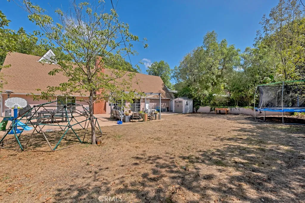 1322 E Avenida De Los Arboles, Thousand Oaks, California 91360 home-pic-27