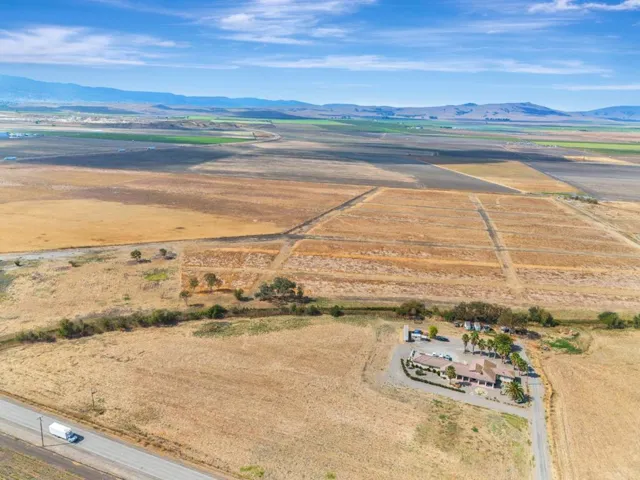 4000 San Felipe Road, Hollister, California 95023