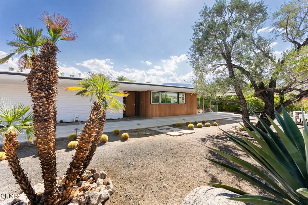 73271 Buckboard Trail, Palm Desert, California 92260 home-pic-2